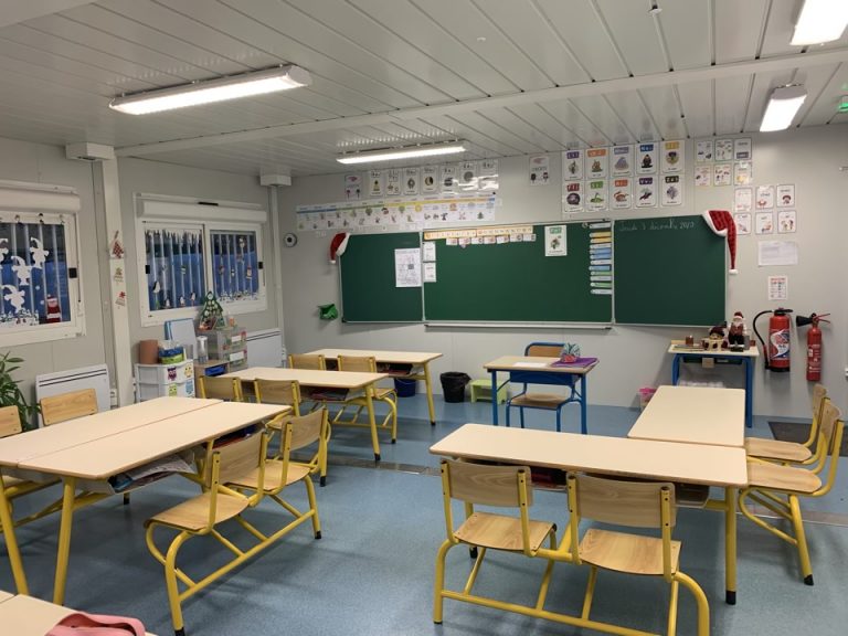 Classe petite enfance bungalow en livraison